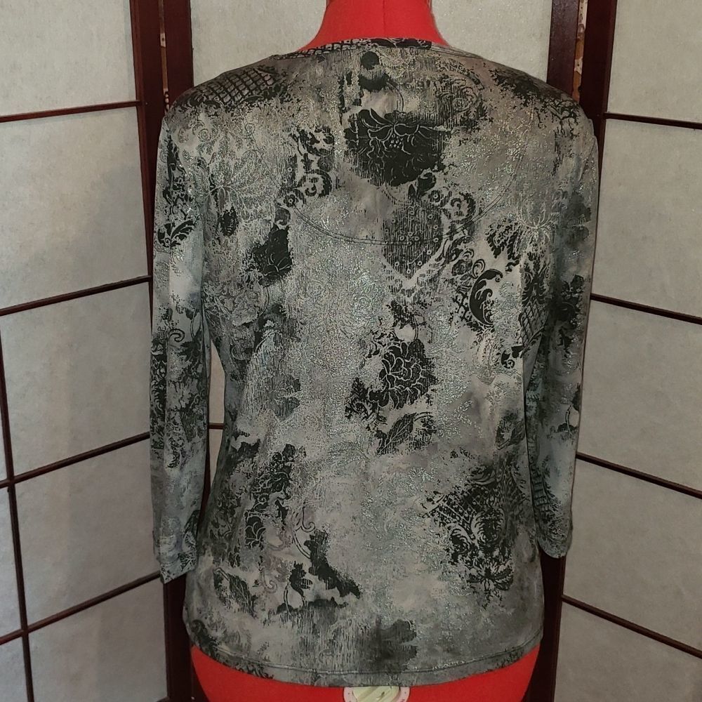 White Stag Black/Gray Silver Shimmery Floral V-Neck Top - Picture 4 of 6
